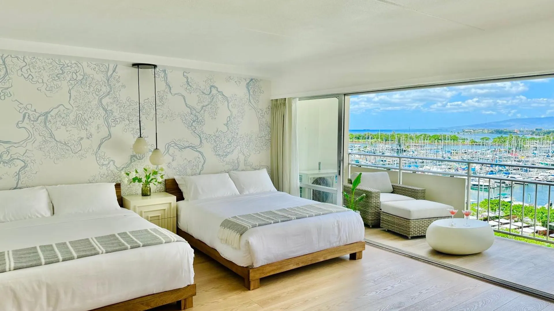 Panoramic Oceanview Resort - Full Kitchen In Each Room, 2 Swimming Pools, Onsite Restaurants, Fireworks Every Friday Гонолулу