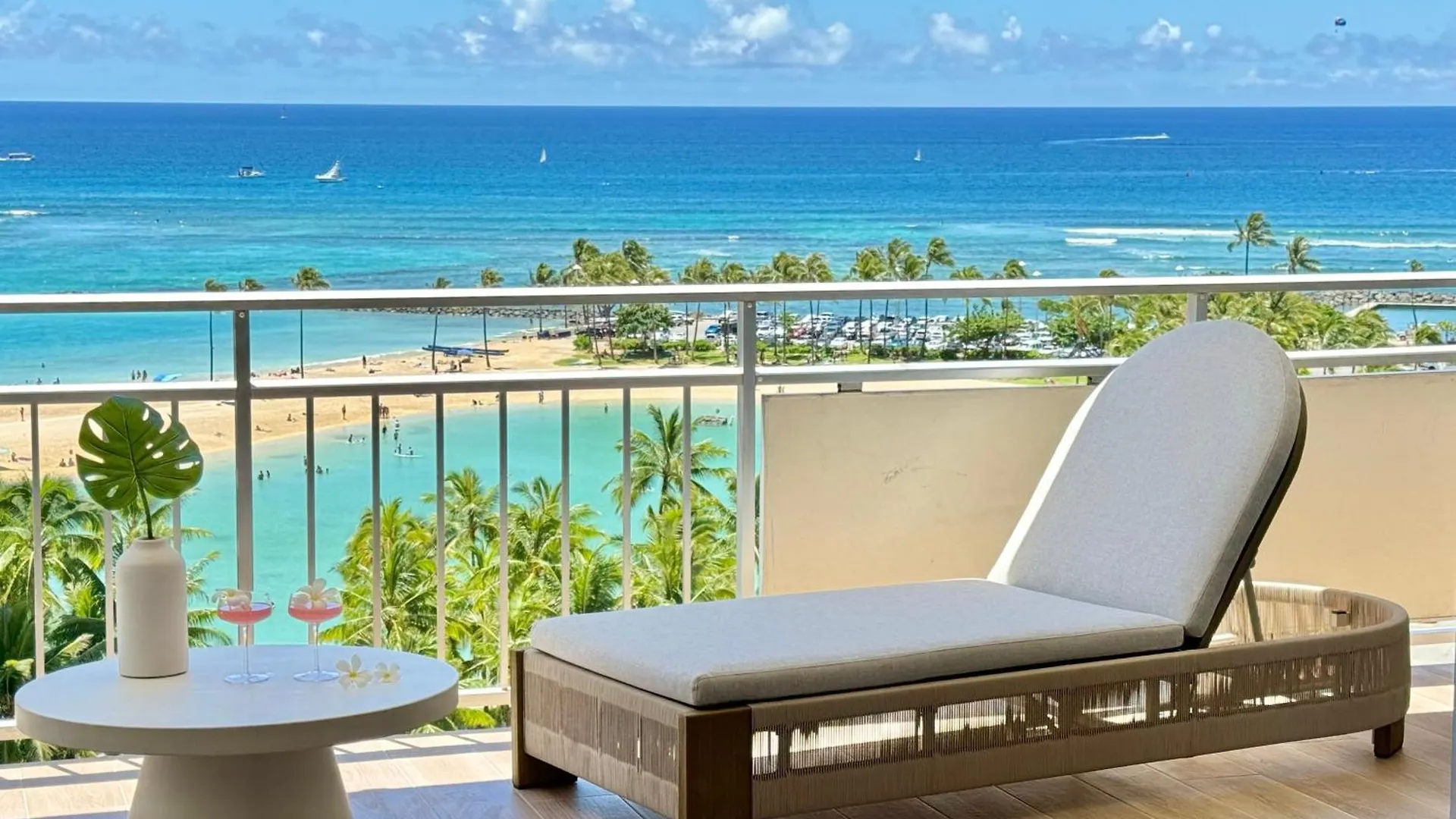 Panoramic Oceanview Resort - Full Kitchen In Each Room, 2 Swimming Pools, Onsite Restaurants, Fireworks Every Friday Honolulu 0*,