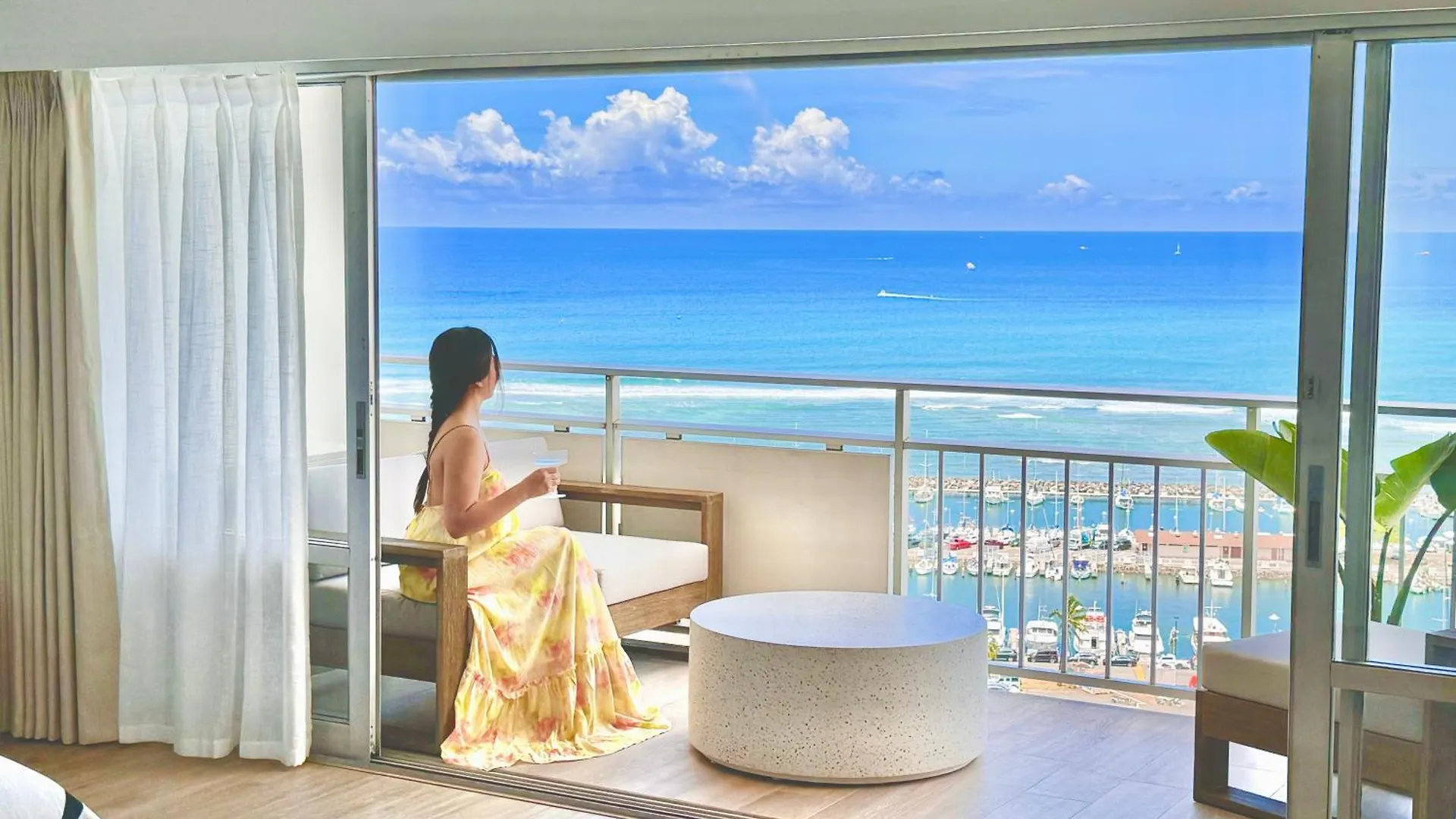 Panoramic Oceanview Resort - Full Kitchen In Each Room, 2 Swimming Pools, Onsite Restaurants, Fireworks Every Friday Honolulu