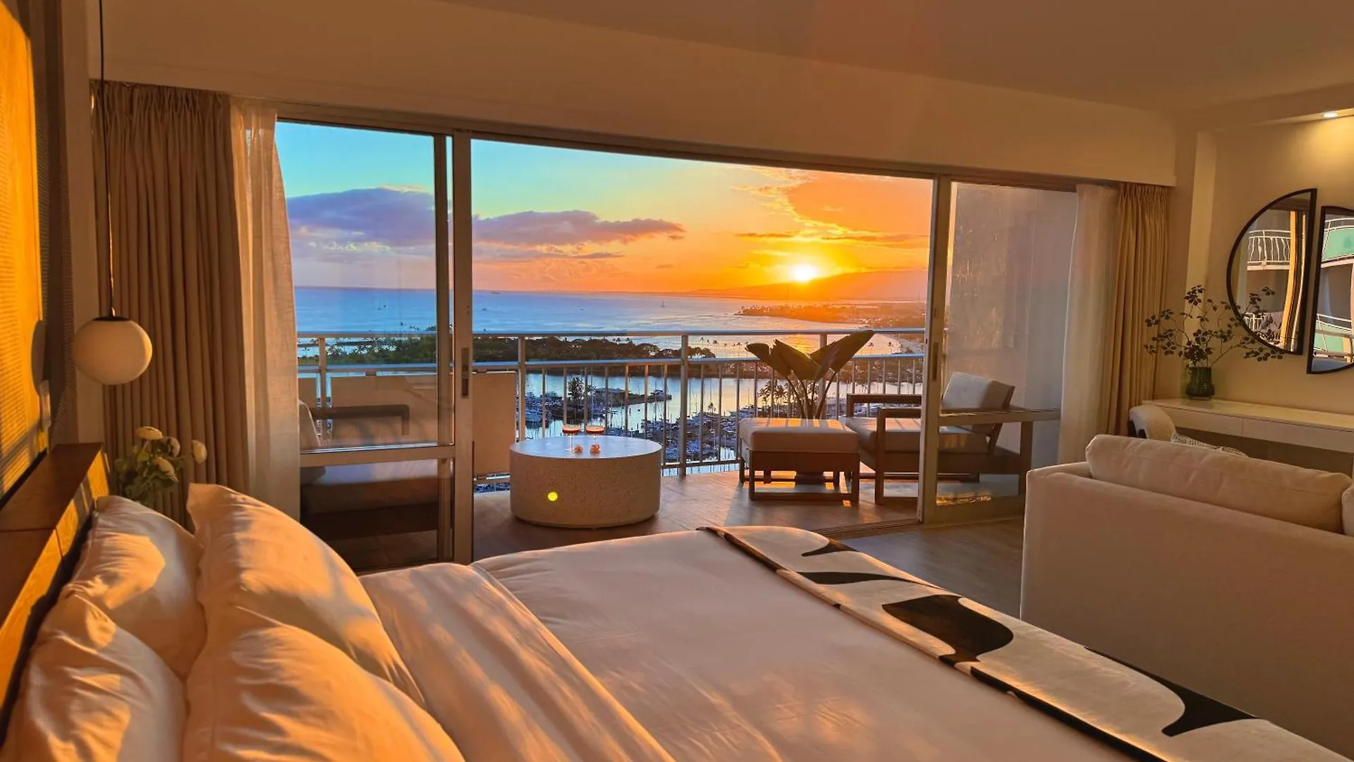 Panoramic Oceanview Resort - Full Kitchen In Each Room, 2 Swimming Pools, Onsite Restaurants, Fireworks Every Friday Honolulu United States