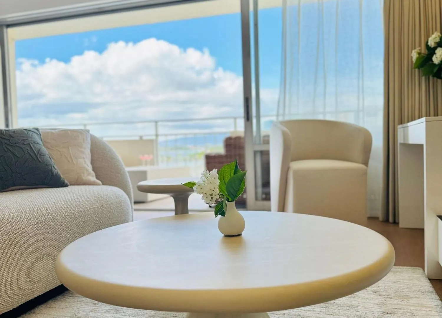 Apartment Panoramic Oceanview Resort - Full Kitchen In Each Room, 2 Swimming Pools, Onsite Restaurants, Fireworks Every Friday Honolulu