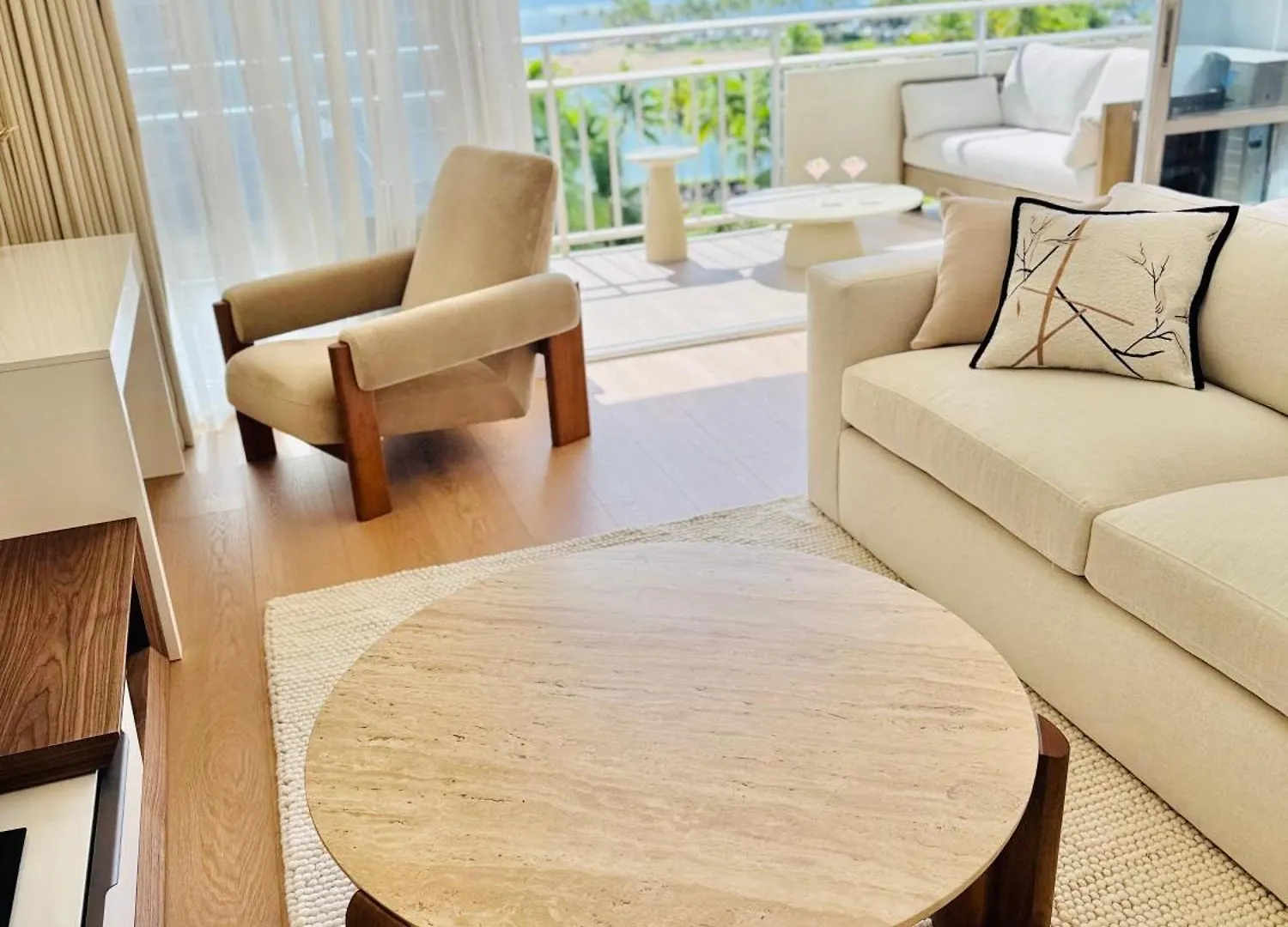 Panoramic Oceanview Resort - Full Kitchen In Each Room, 2 Swimming Pools, Onsite Restaurants, Fireworks Every Friday Honolulu 0*,