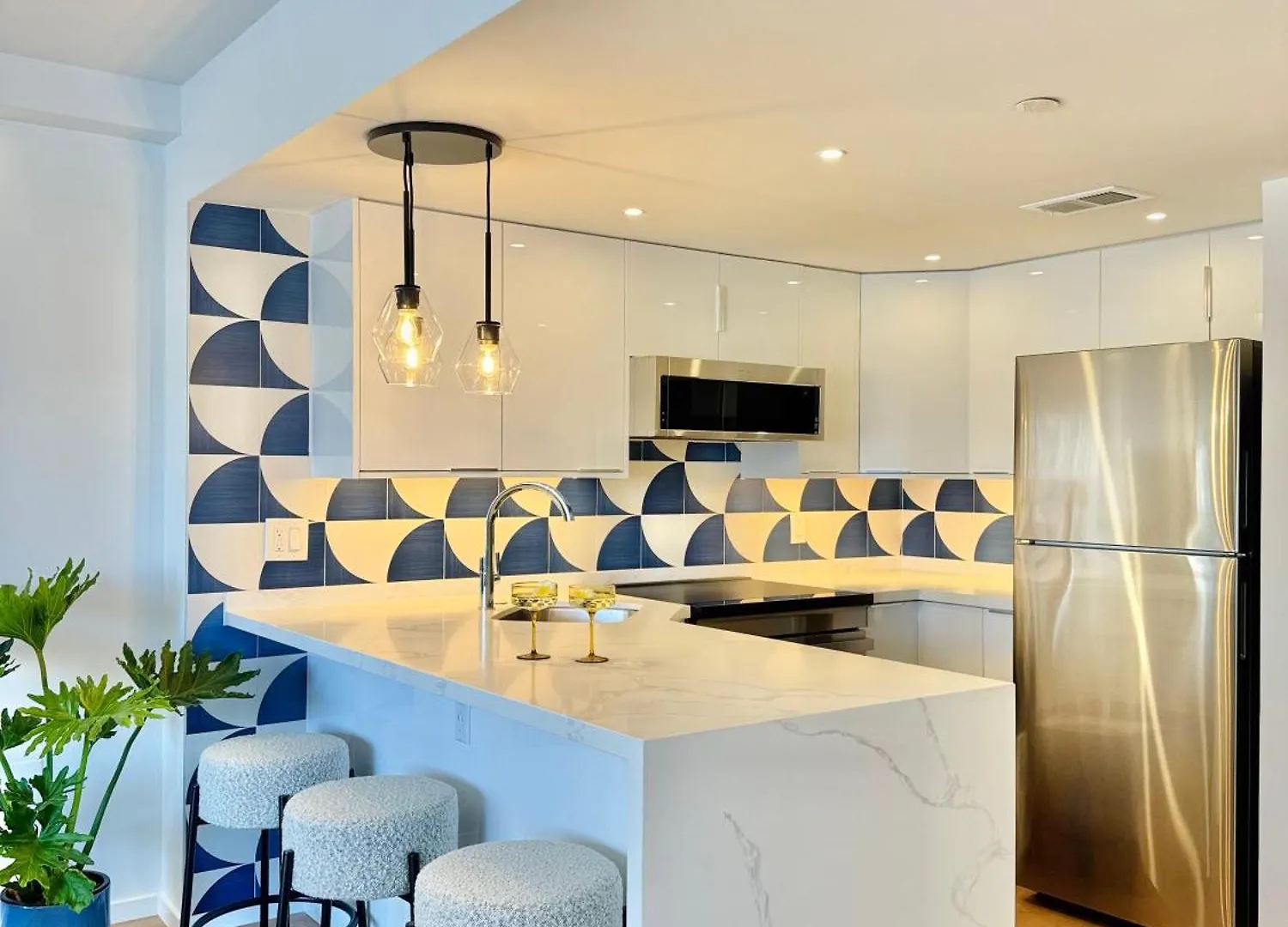 Apartment Panoramic Oceanview Resort - Full Kitchen In Each Room, 2 Swimming Pools, Onsite Restaurants, Fireworks Every Friday Honolulu